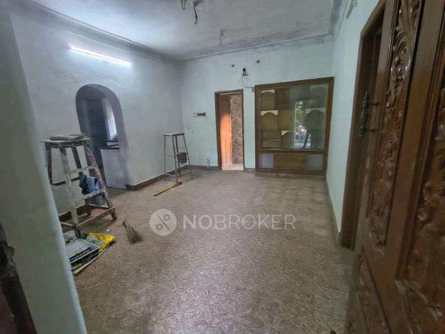 2 BHK Flat In No for Rent In Porur