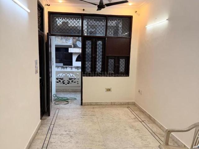 2 BHK Independent Builder Floor in Mukherjee Nagar for rent New Delhi. The reference number is 16959957