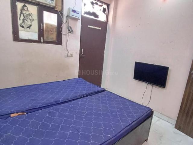 2 BHK Independent Builder Floor in Mukherjee Nagar for rent New Delhi. The reference number is 18304139