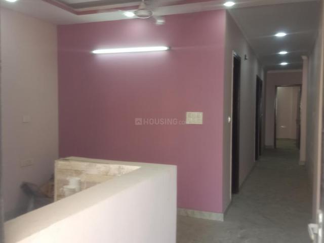 2 BHK Independent Builder Floor in Mukherjee Nagar for rent New Delhi. The reference number is 21032359