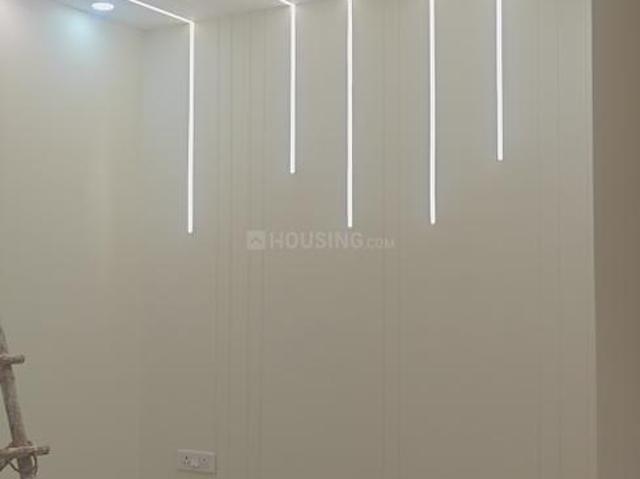 2 BHK Independent Builder Floor in Mukherjee Nagar for resale New Delhi. The reference number is 17847702