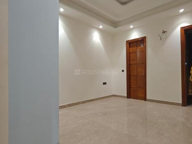 2 BHK Independent Builder Floor in Mukherjee Nagar for resale New Delhi. The reference number is 18247407