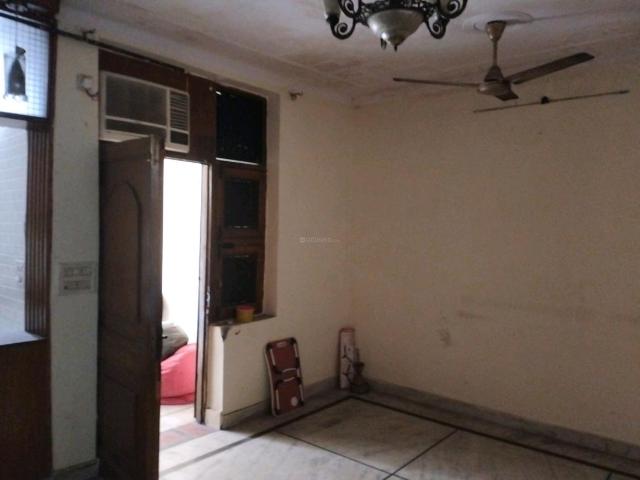 2 BHK Independent Builder Floor in Mukherjee Nagar for resale New Delhi. The reference number is 19638966