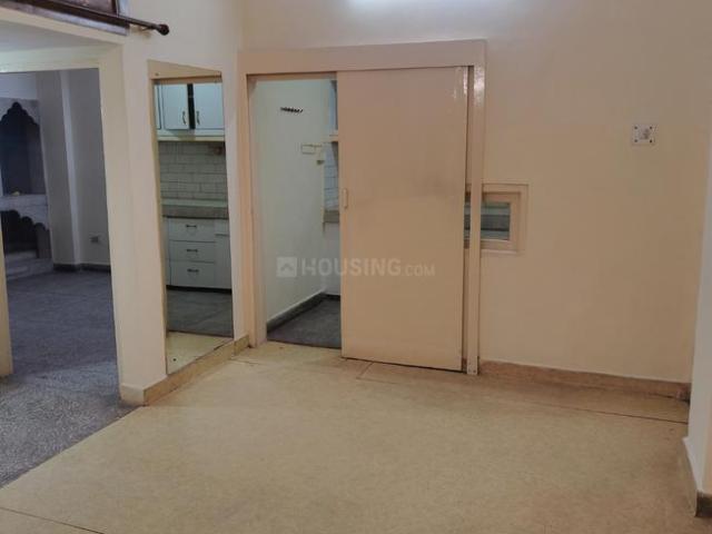 2 BHK Independent Builder Floor in Munirka for rent New Delhi. The reference number is 21372902