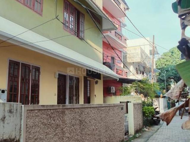 2 BHK Independent Builder Floor in M.G. Road for rent Kochi. The reference number is 21331597