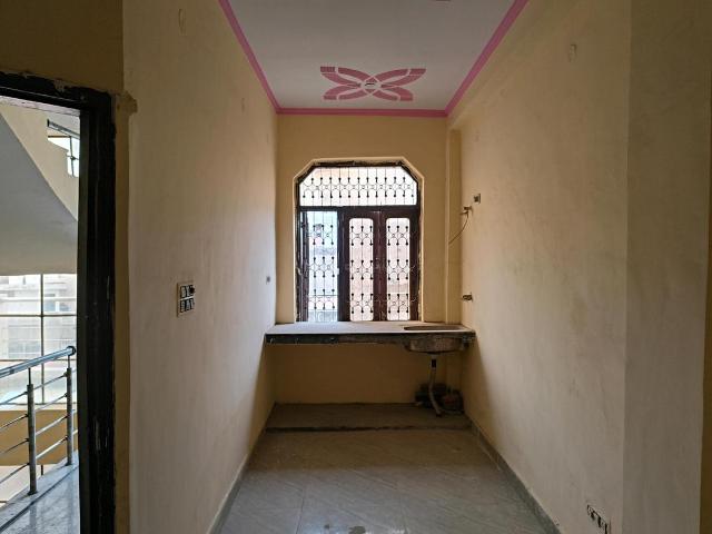 2 BHK Independent Builder Floor in Madhopura for resale Ghaziabad. The reference number is 20827236