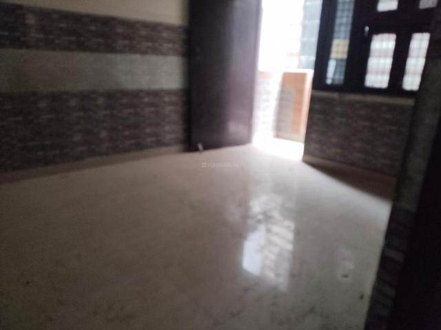 2 BHK Independent Builder Floor in Mahavir Enclave for rent New Delhi. The reference number is 19870135