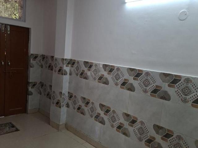 2 BHK Independent Builder Floor in Mahavir Enclave for rent New Delhi. The reference number is 21164151
