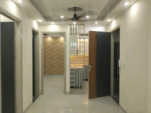 2 BHK Independent Builder Floor in Mahavir Enclave for resale New Delhi. The reference number is 20343972