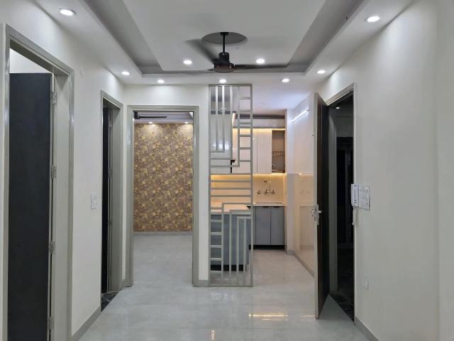 2 BHK Apartment in Mahavir Enclave for resale New Delhi. The reference number is 20347052