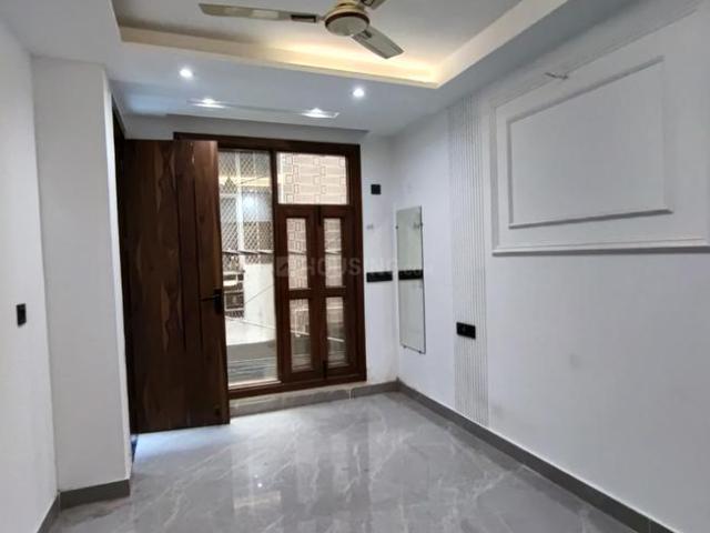 2 BHK Independent Builder Floor in Mahavir Enclave for resale New Delhi. The reference number is 20464309