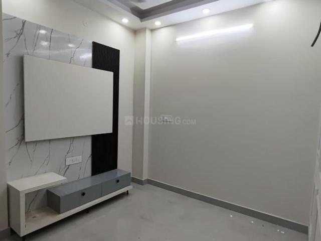 2 BHK Independent Builder Floor in Mahavir Enclave for resale New Delhi. The reference number is 20523273