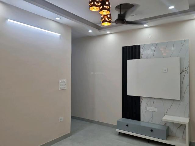 2 BHK Apartment in Mahavir Enclave for resale New Delhi. The reference number is 20854897