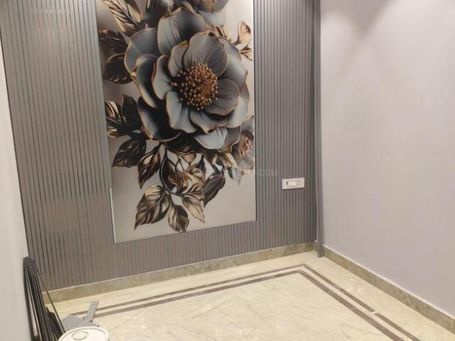 2 BHK Independent Builder Floor in Mansarover Garden for rent New Delhi. The reference number is 20374352
