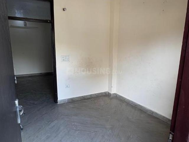 2 BHK Independent Builder Floor in Mayur Vihar Phase 1 for rent New Delhi. The reference number is 19890701