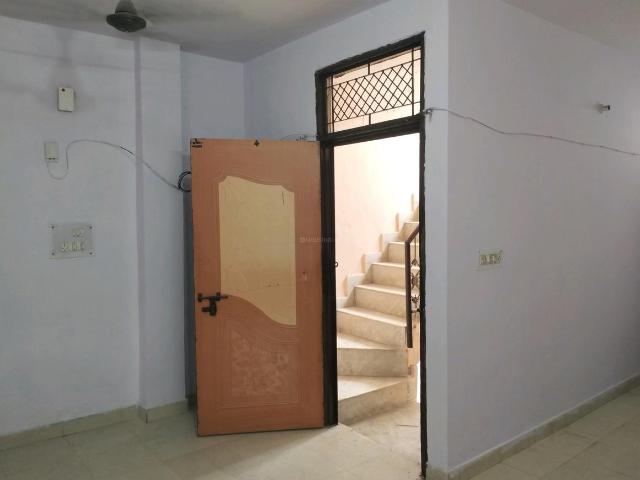 2 BHK Independent Builder Floor in Mayur Vihar Phase 1 for rent New Delhi. The reference number is 20291626
