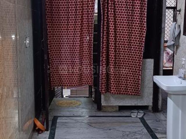 2 BHK Independent Builder Floor in Mayur Vihar Phase 1 for rent New Delhi. The reference number is 20842053