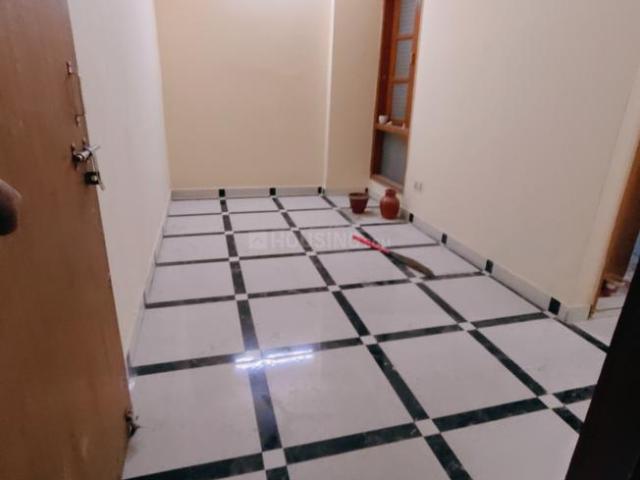 2 BHK Independent Builder Floor in Mayur Vihar Phase 1 for rent New Delhi. The reference number is 21273196