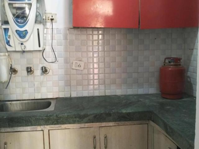 2 BHK Independent Builder Floor in Mayur Vihar Phase 1 for rent New Delhi. The reference number is 21343906