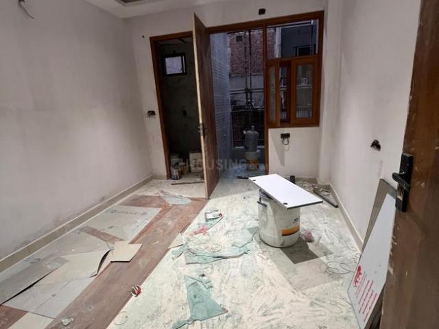 2 BHK Independent Builder Floor in Mayur Vihar Phase 1 for resale New Delhi. The reference number is 19904143
