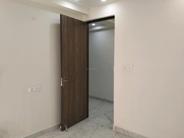 2 BHK Independent Builder Floor in Mayur Vihar Phase 1 for resale New Delhi. The reference number is 20483169