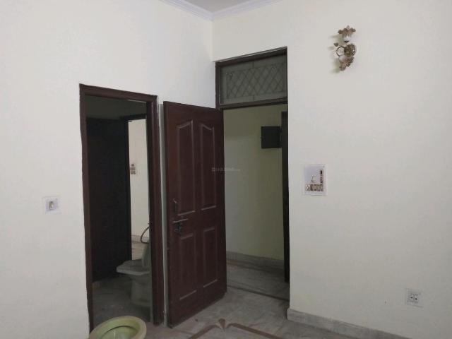 2 BHK Independent Builder Floor in Mayur Vihar Phase 1 for resale New Delhi. The reference number is 20607932