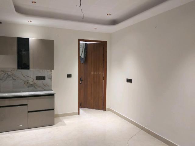 2 BHK Independent Builder Floor in Mayur Vihar Phase 1 for resale New Delhi. The reference number is 20291678