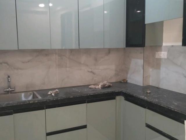 2 BHK Independent Builder Floor in Mayur Vihar Phase 1 for resale New Delhi. The reference number is 21028201