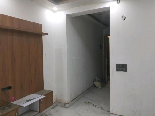 2 BHK Independent Builder Floor in Mayur Vihar Phase 1 for resale New Delhi. The reference number is 21179039