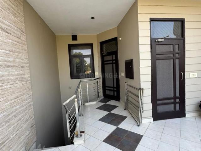 2 BHK Independent Builder Floor in Model Town for rent Jalandhar. The reference number is 14727572