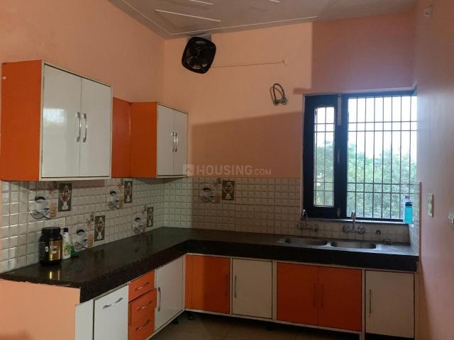 2 BHK Independent Builder Floor in Model Town for rent Ludhiana. The reference number is 18633848