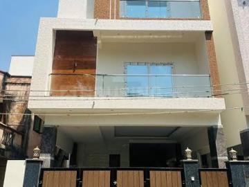 2 BHK Independent Builder Floor in Model Town for rent Rohtak. The reference number is 20126779