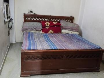 2 BHK Independent Builder Floor in Model Town for resale New Delhi. The reference number is 20378625