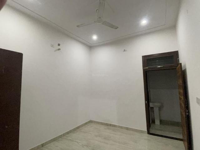 2 BHK Independent Builder Floor in Morta Village for rent Ghaziabad. The reference number is 20502288