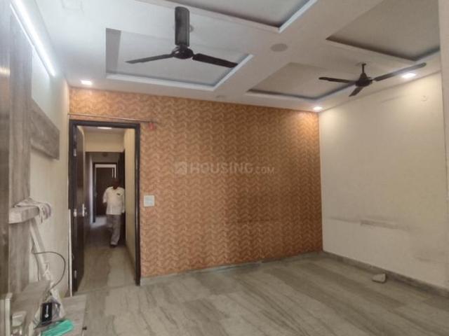 2 BHK Independent Builder Floor in Moti Nagar for rent New Delhi. The reference number is 20015557