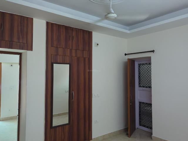 2 BHK Independent Builder Floor in Naraina for rent New Delhi. The reference number is 18927184