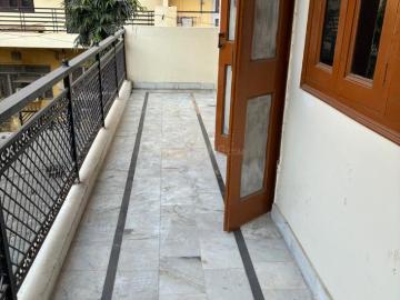 2 BHK Independent Builder Floor in Naraina for resale New Delhi. The reference number is 20117824