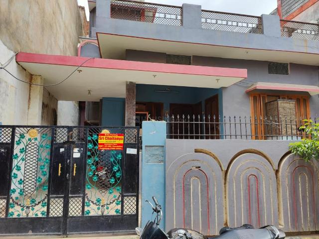 2 BHK Independent Builder Floor in Naria for rent Varanasi. The reference number is 20806988