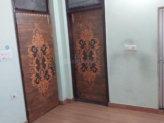 2 BHK Independent Builder Floor in Nawada for rent New Delhi. The reference number is 20733597