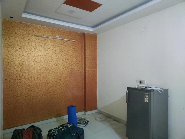 2 BHK Independent Builder Floor in Nawada for rent New Delhi. The reference number is 21302397