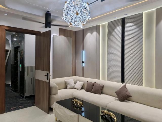 3 BHK Apartment in Nawada for resale New Delhi. The reference number is 21133388