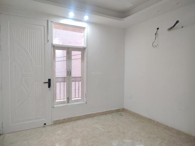 2 BHK Independent Builder Floor in Neb Sarai for resale New Delhi. The reference number is 19507178