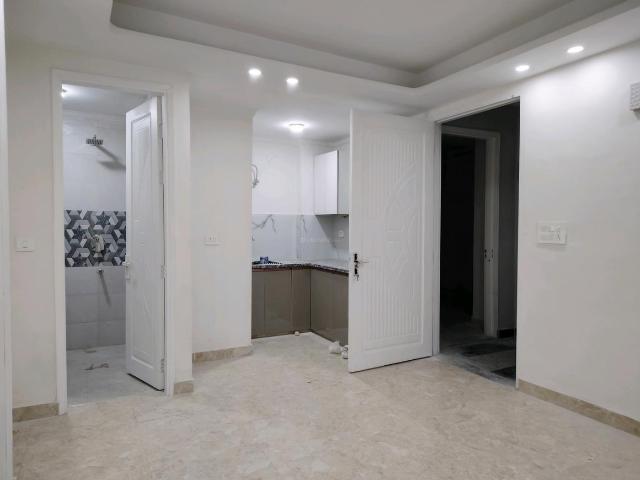 2 BHK Independent Builder Floor in Neb Sarai for resale New Delhi. The reference number is 19919064