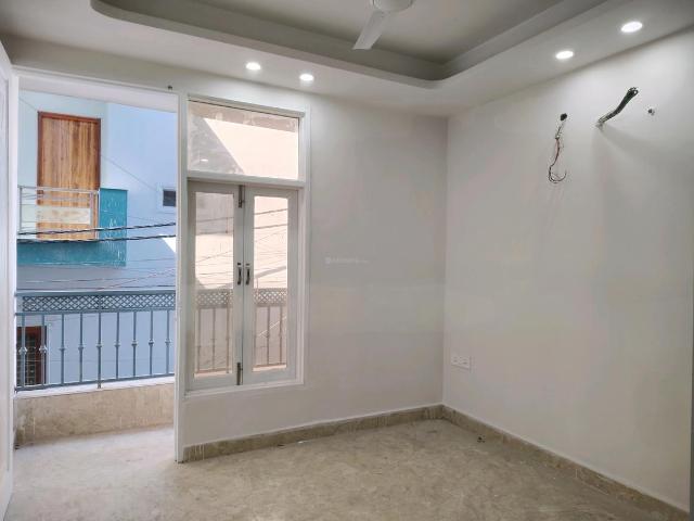 2 BHK Independent Builder Floor in Neb Sarai for resale New Delhi. The reference number is 19919133
