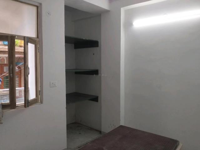 2 BHK Independent Builder Floor in New Ashok Nagar for rent New Delhi. The reference number is 18863014
