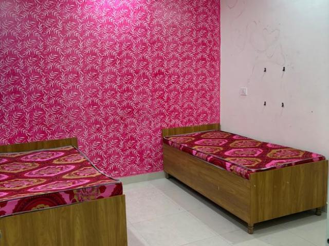 2 BHK Independent Builder Floor in New Ashok Nagar for rent New Delhi. The reference number is 19837824