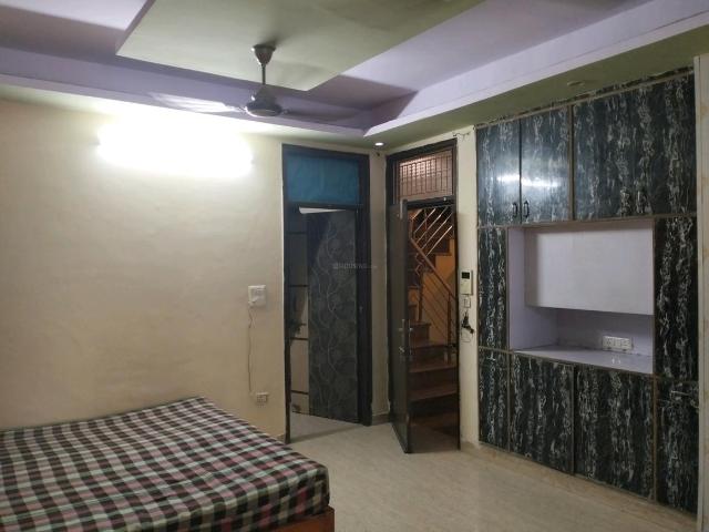 2 BHK Independent Builder Floor in New Ashok Nagar for rent New Delhi. The reference number is 20695227