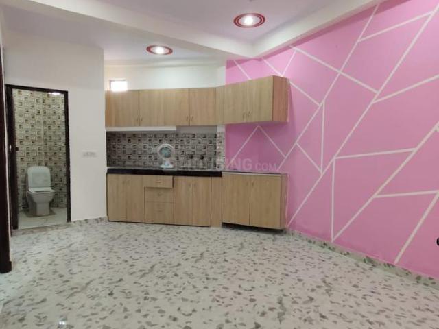 2 BHK Independent Builder Floor in New Ashok Nagar for rent New Delhi. The reference number is 21133538