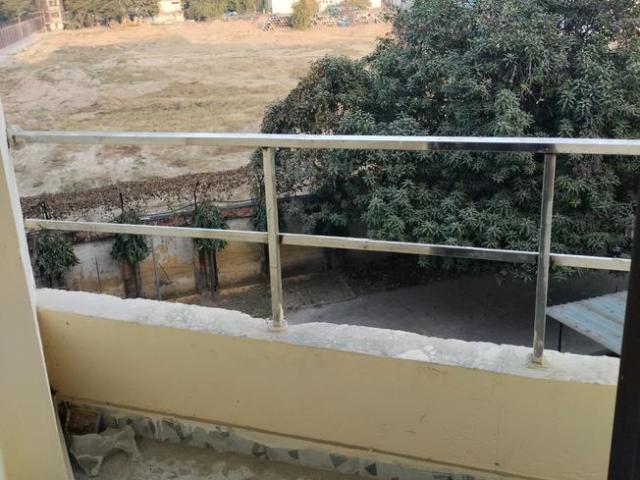 2 BHK Independent Builder Floor in New Ashok Nagar for resale New Delhi. The reference number is 19037877