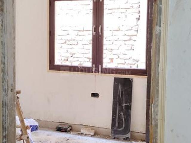 2 BHK Independent Builder Floor in New Ashok Nagar for resale New Delhi. The reference number is 19797123